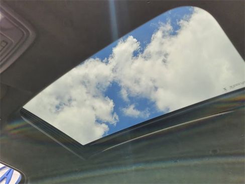 Used 2024 GMC Sierra 1500 AT4 w/ Technology Package image 20