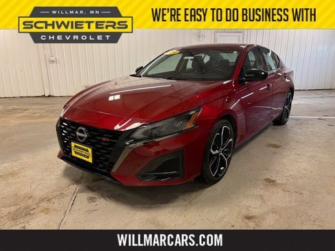 Used 2024 Nissan Altima 2.5 SR image 1