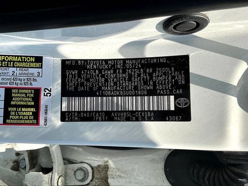 Used 2025 Toyota Camry SE w/ Convenience Package AWD/4WD image 16