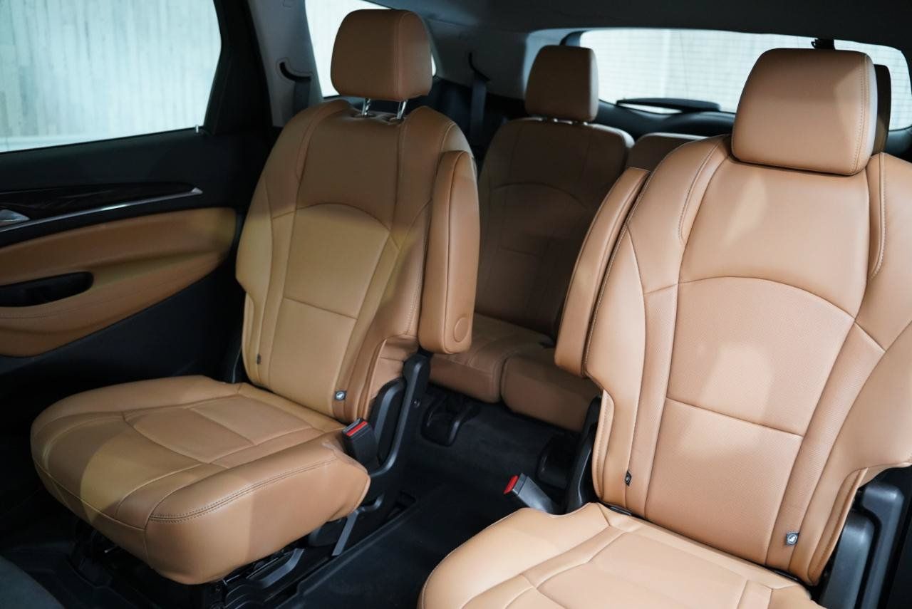 Used 2019 Buick Enclave Essence FWD image 31