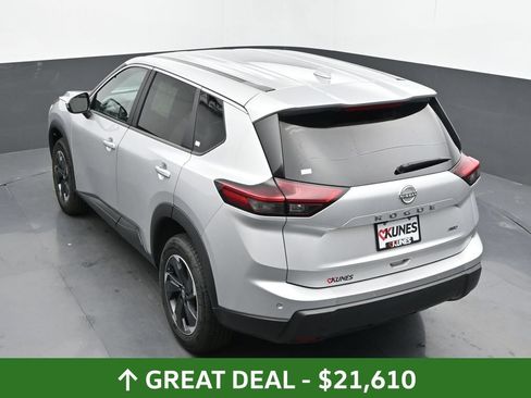 Used 2025 Nissan Rogue SV AWD/4WD image 44