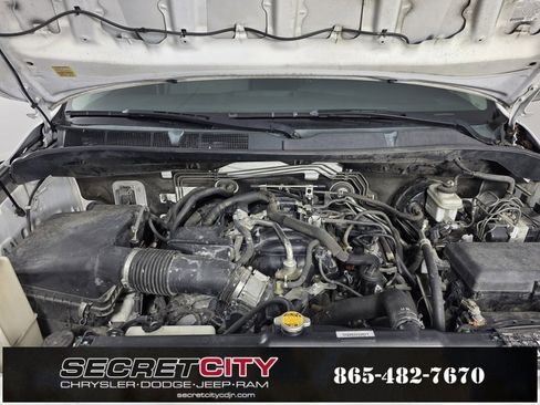 Used 2012 Toyota Tundra 4x4 Double Cab image 33