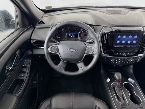 Used 2023 Chevrolet Traverse RS AWD/4WD image 25