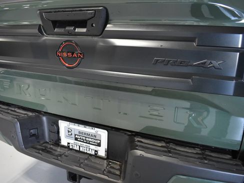 Certified 2025 Nissan Frontier PRO-4X w/ Pro Premium Package AWD/4WD image 12