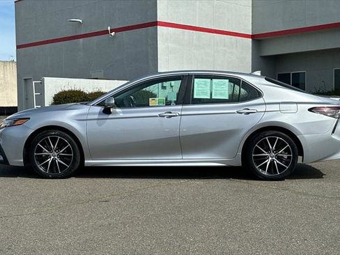 Certified 2024 Toyota Camry SE image 9