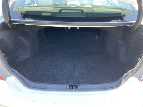 Used 2015 Toyota Camry SE FWD image 32