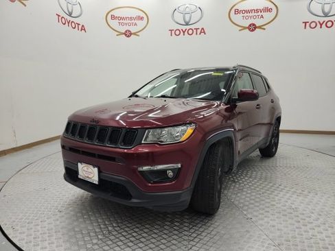 Used 2021 Jeep Compass Latitude w/ Sun and Sound Group FWD image 2