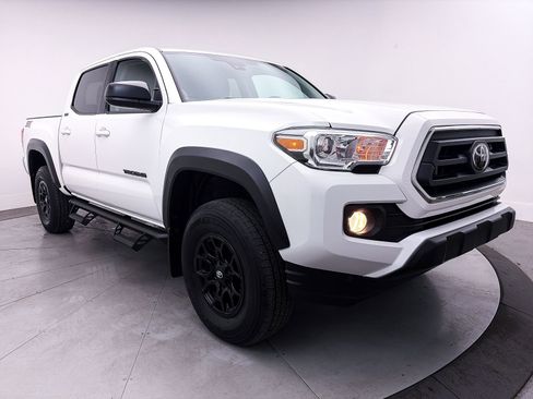 Used 2023 Toyota Tacoma SR5 AWD/4WD image 10
