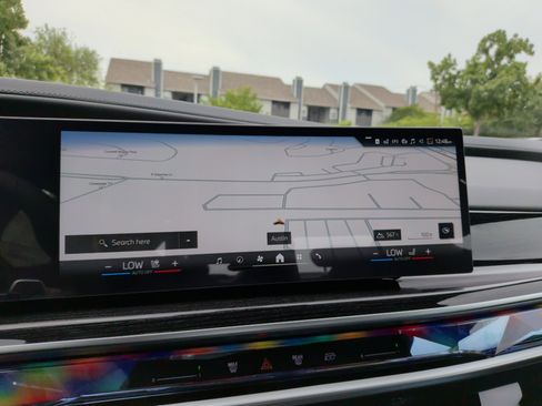 New 2026 BMW 740i w/ Premium Package RWD image 15