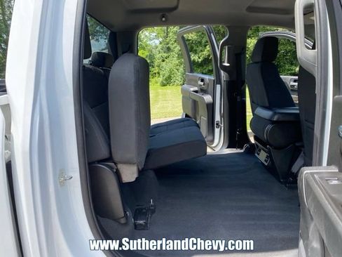 Used 2020 Chevrolet Silverado 2500 LT w/ Z71 Off-Road Package AWD/4WD image 42