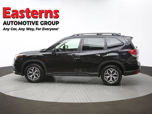 Used 2022 Subaru Forester Premium image 64