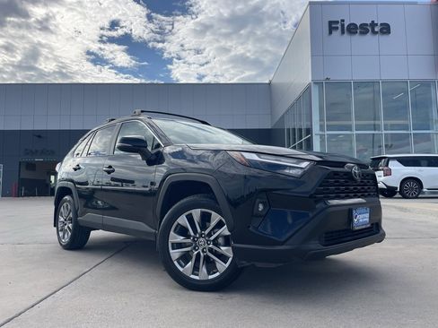 Used 2024 Toyota RAV4 XLE Premium image 1