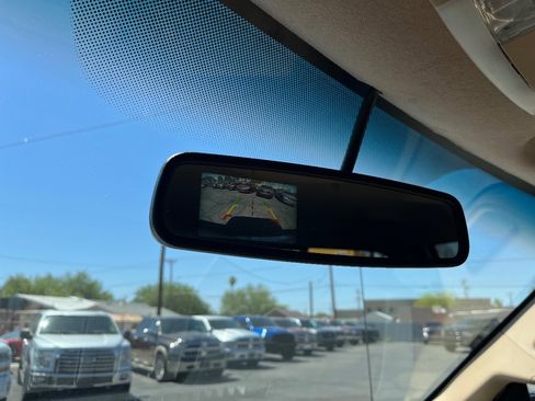 Used 2012 Ford F250 Lariat w/ Lariat Interior Pkg AWD/4WD image 14