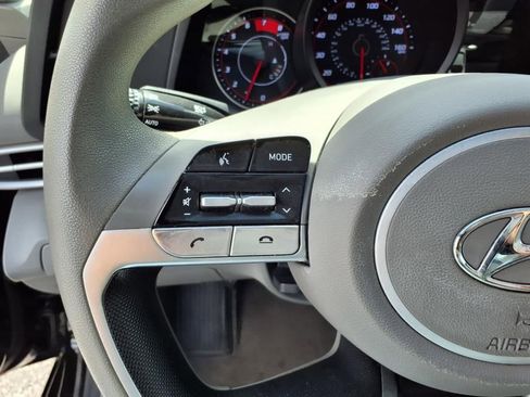 Used 2023 Hyundai Elantra SEL image 20