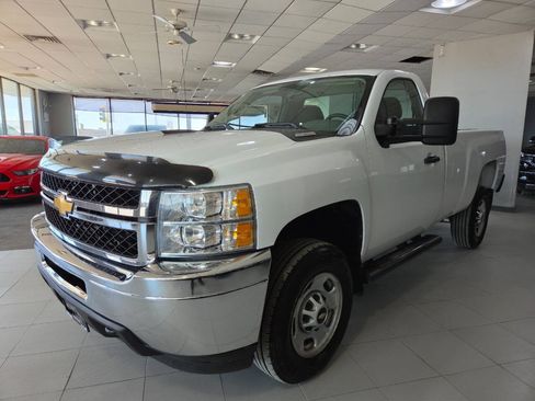 Used 2012 Chevrolet Silverado 2500 W/T RWD image 3