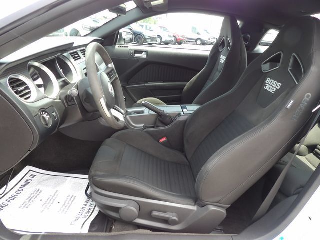 Used 2013 Ford Mustang Boss 302 w/ Boss 302 Accessory Pkg RWD image 12