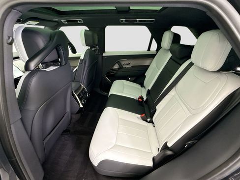 Certified 2025 Land Rover Range Rover Sport Dynamic SE AWD/4WD image 20