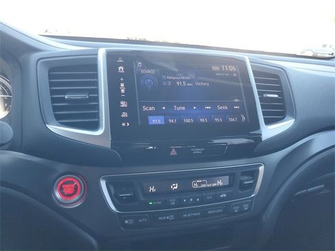 Certified 2017 Honda Pilot EX image 26