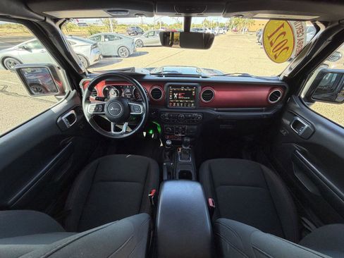 Used 2021 Jeep Gladiator Rubicon AWD/4WD image 22