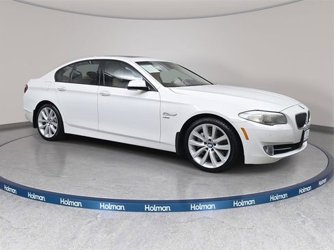 Used 2011 BMW 535i xDrive Sedan image 3