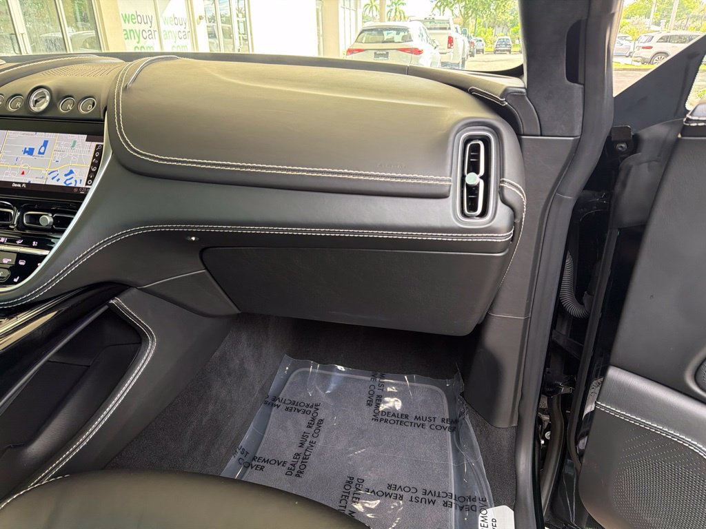 Used 2021 Aston Martin DBX AWD/4WD image 32