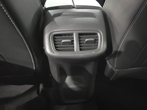 Certified 2025 Buick Envision Sport Touring image 16