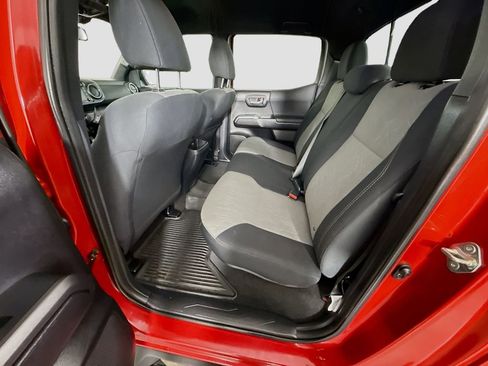 Certified 2020 Toyota Tacoma TRD Off-Road image 17