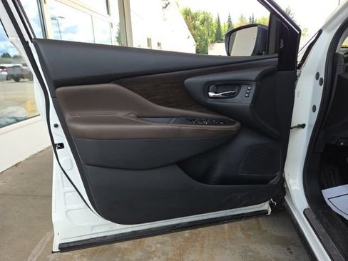 Used 2021 Nissan Murano Platinum AWD/4WD image 21