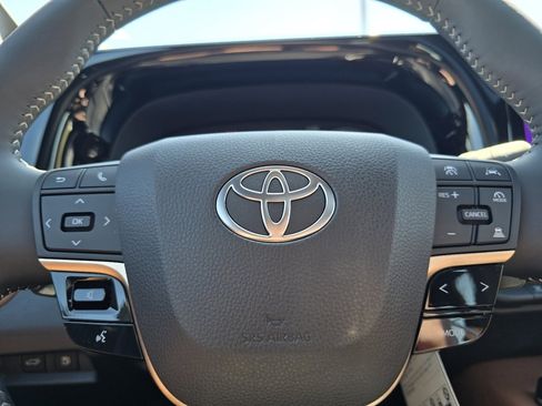 New 2026 Toyota Crown Signia AWD/4WD image 28