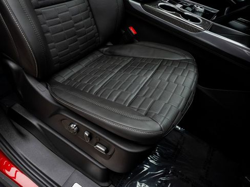 Used 2025 Cadillac Escalade V image 42