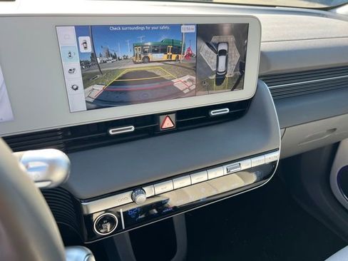 Used 2024 Hyundai Ioniq 5 Limited image 22