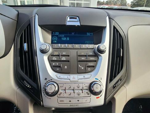Used 2010 Chevrolet Equinox LT image 9
