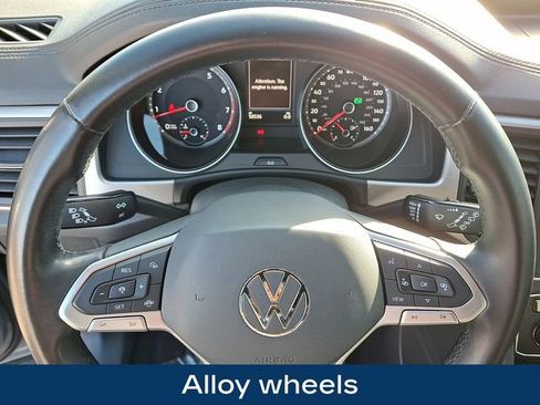 Used 2020 Volkswagen Atlas Cross Sport SE image 21