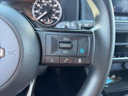 Used 2023 Nissan Rogue SV AWD/4WD image 21