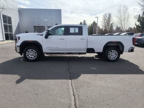 Used 2024 GMC Sierra 2500 SLE w/ SLE Value Package; image 3