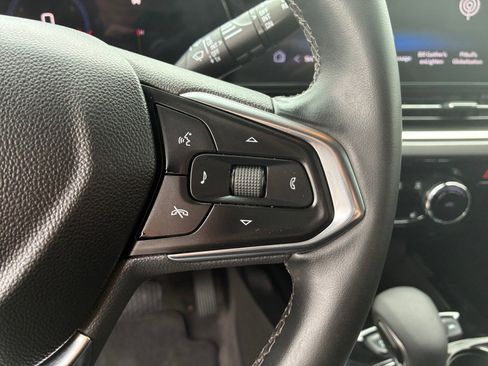 Used 2025 Chevrolet Trax ACTIV w/ Driver Confidence Package FWD image 16