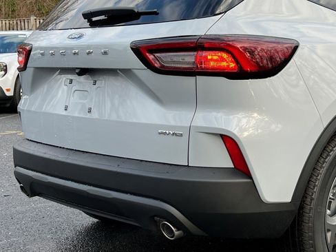 New 2026 Ford Escape ST-Line w/ Cold Weather Package image 5
