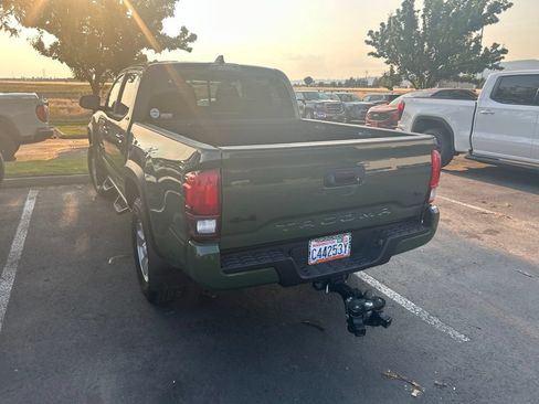 Used 2021 Toyota Tacoma SR5 w/ Trail Edition AWD/4WD image 4