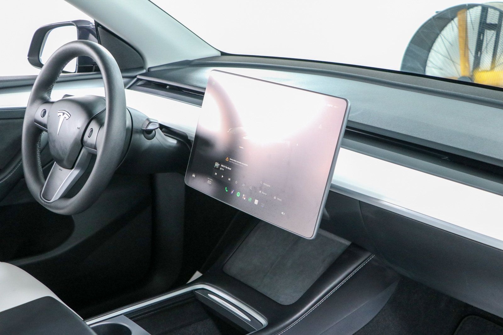 Used 2024 Tesla Model Y Long Range RWD image 23