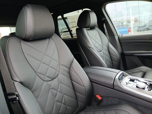 New 2026 BMW X5 xDrive50e AWD/4WD image 19