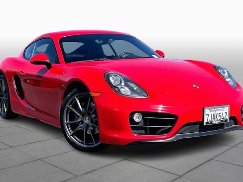 Used 2015 Porsche Cayman image 2