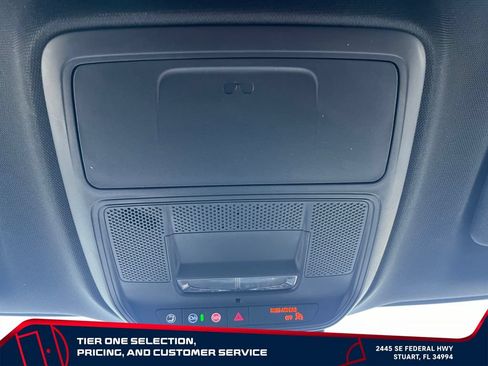 Used 2026 GMC Acadia Elevation w/ Elevation Premium Package FWD image 25