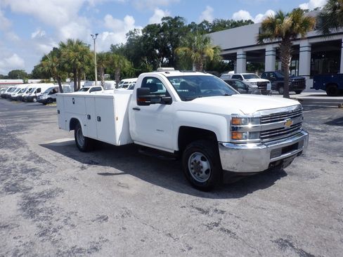 Used 2018 Chevrolet Silverado 3500 W/T w/ WT Convenience Package AWD/4WD image 2