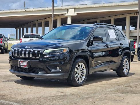 Used 2022 Jeep Cherokee Latitude Lux image 3