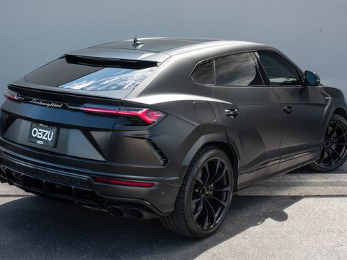 Used 2020 Lamborghini Urus image 35