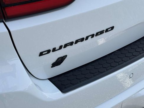 Used 2024 Dodge Durango GT AWD/4WD image 10