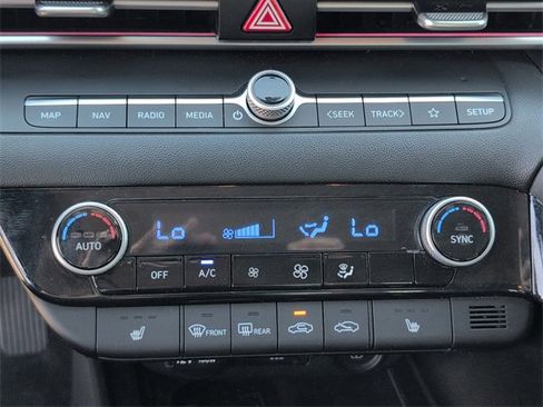 Used 2022 Hyundai Elantra Limited w/ Cargo Package image 20