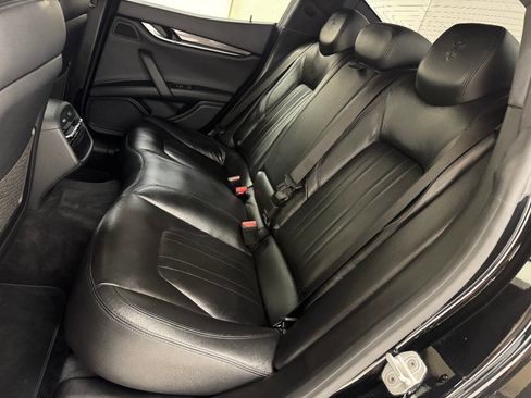 Used 2017 Maserati Ghibli image 36