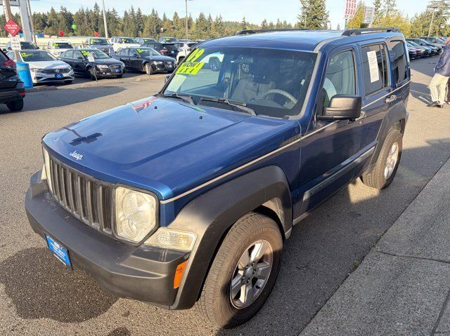 Used 2009 Jeep Liberty Sport w/ Popular Equipment Group AWD/4WD image 3