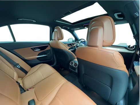 Used 2022 Mercedes-Benz C 300 Sedan image 27